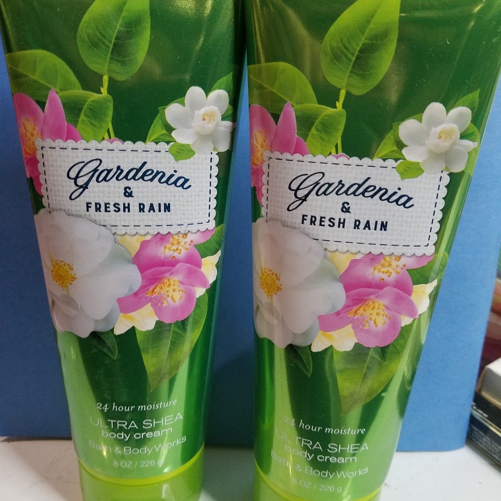 COPY - Bath Body Works 2 GARDENIA FRESH RAIN Body Creams